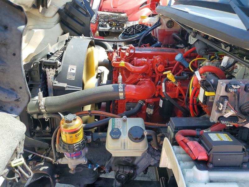 2020 Freightliner Business Class M2 BOX Truck