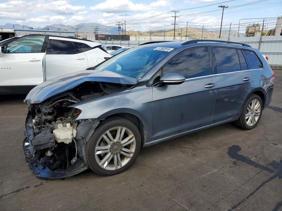 2015 Volkswagen Golf Sportwagen tdi s