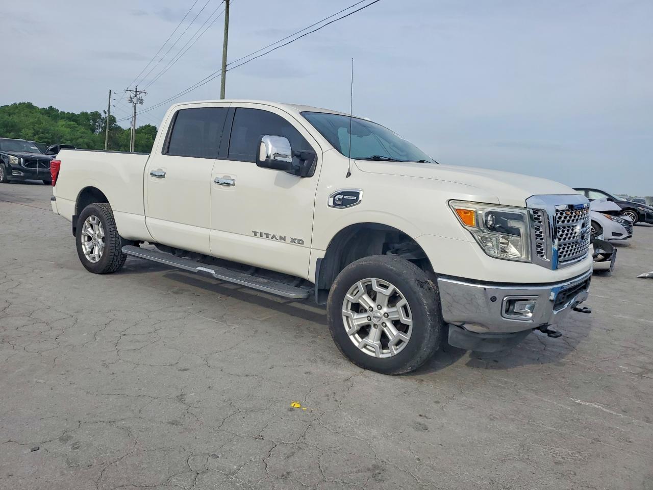 2016 Nissan Titan XD SL