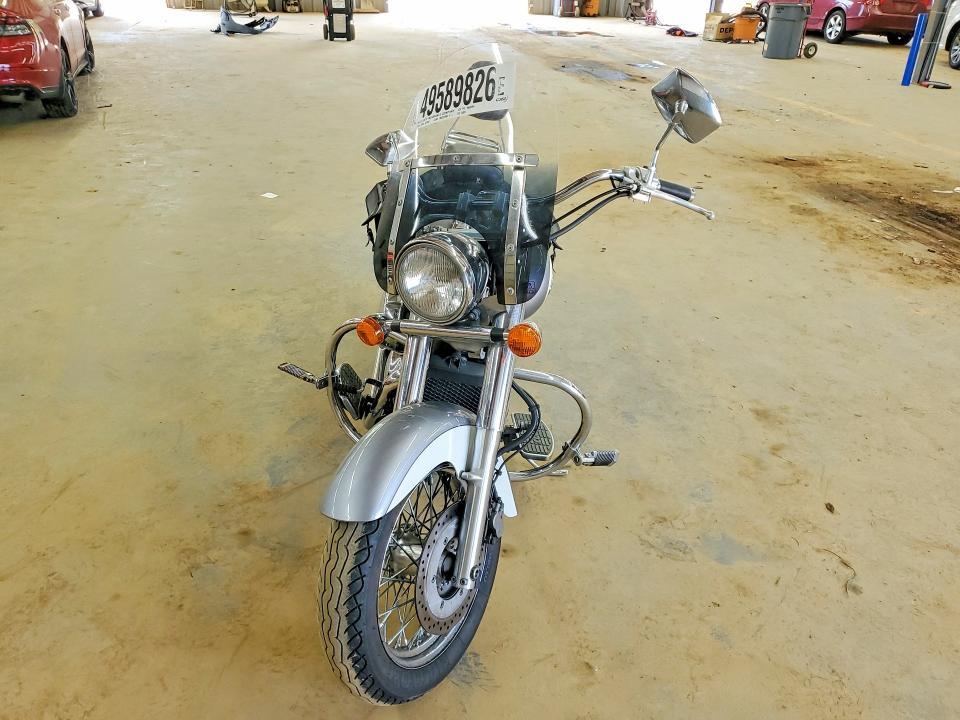 2001 Honda VT750 CD2