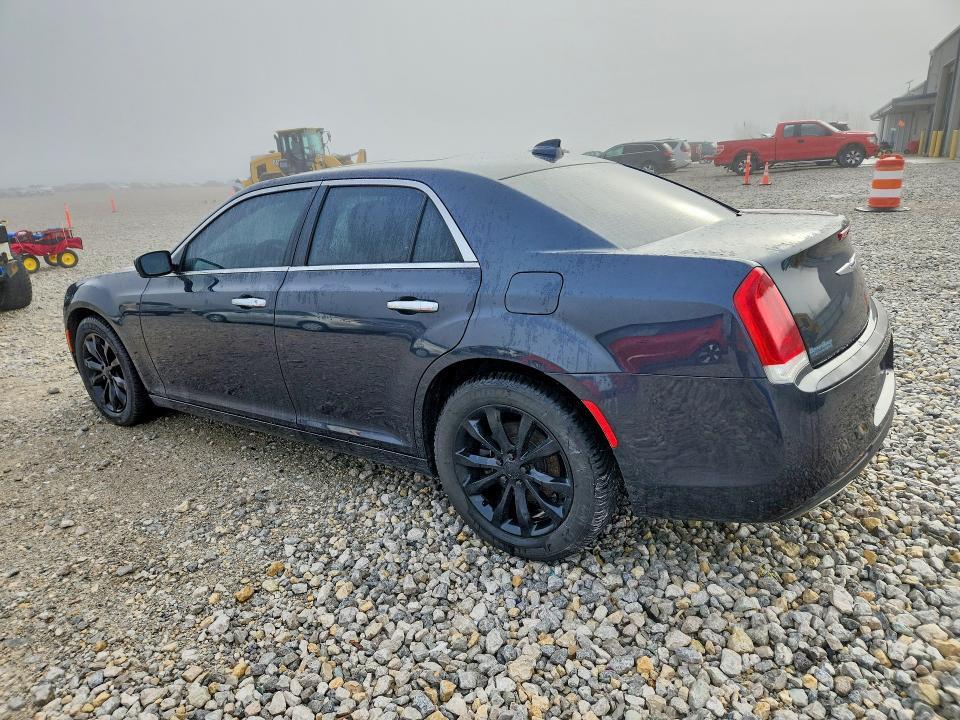 2018 Chrysler 300 Limited
