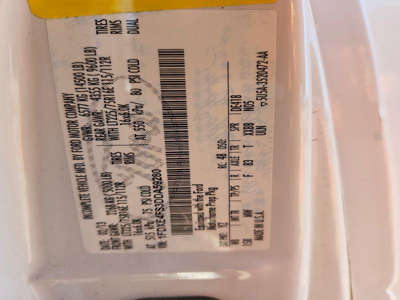 2013 Ford Econoline E450 Super Duty Cutaway Van