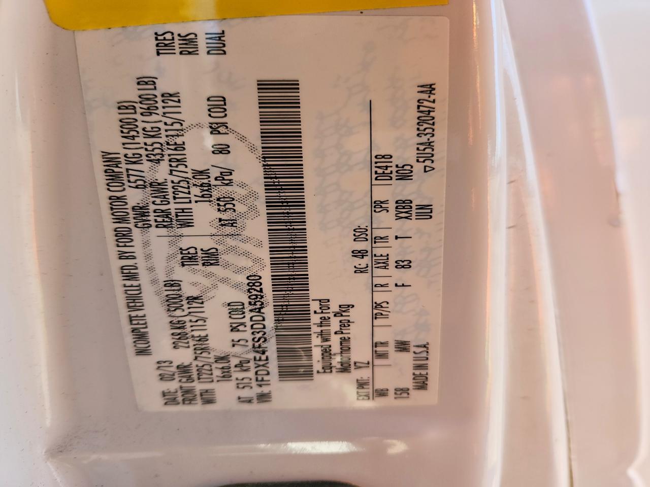 2013 Ford Econoline E450 Super Duty Cutaway Van