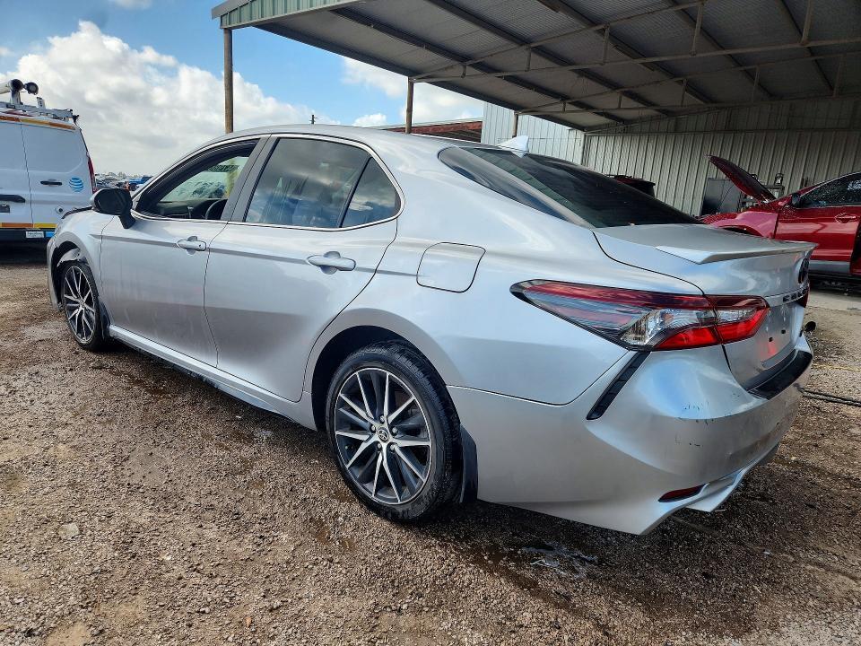 2024 Toyota Camry se
