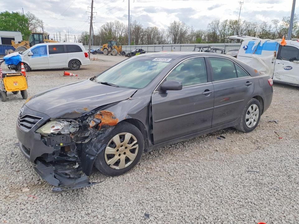 2011 Toyota Camry le