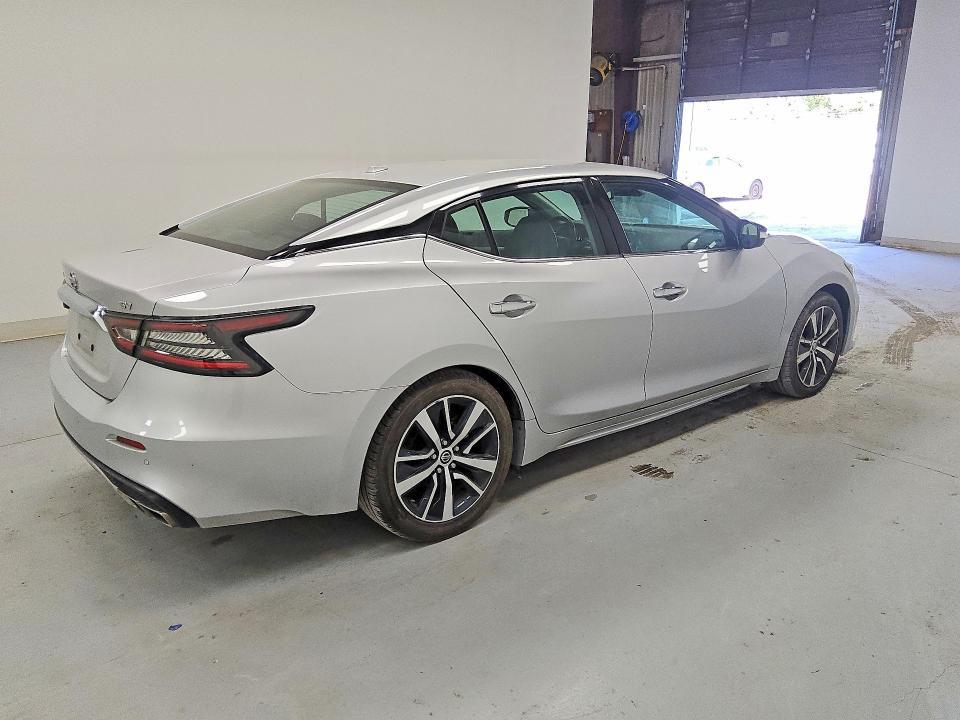 2022 Nissan Maxima 3.5 sv