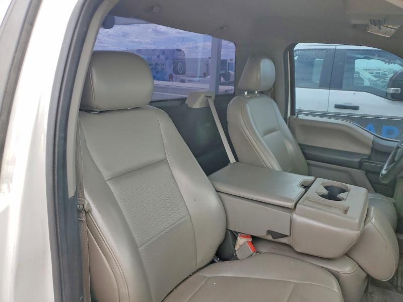 2017 Ford F350 Super Duty Utility / Service Truck