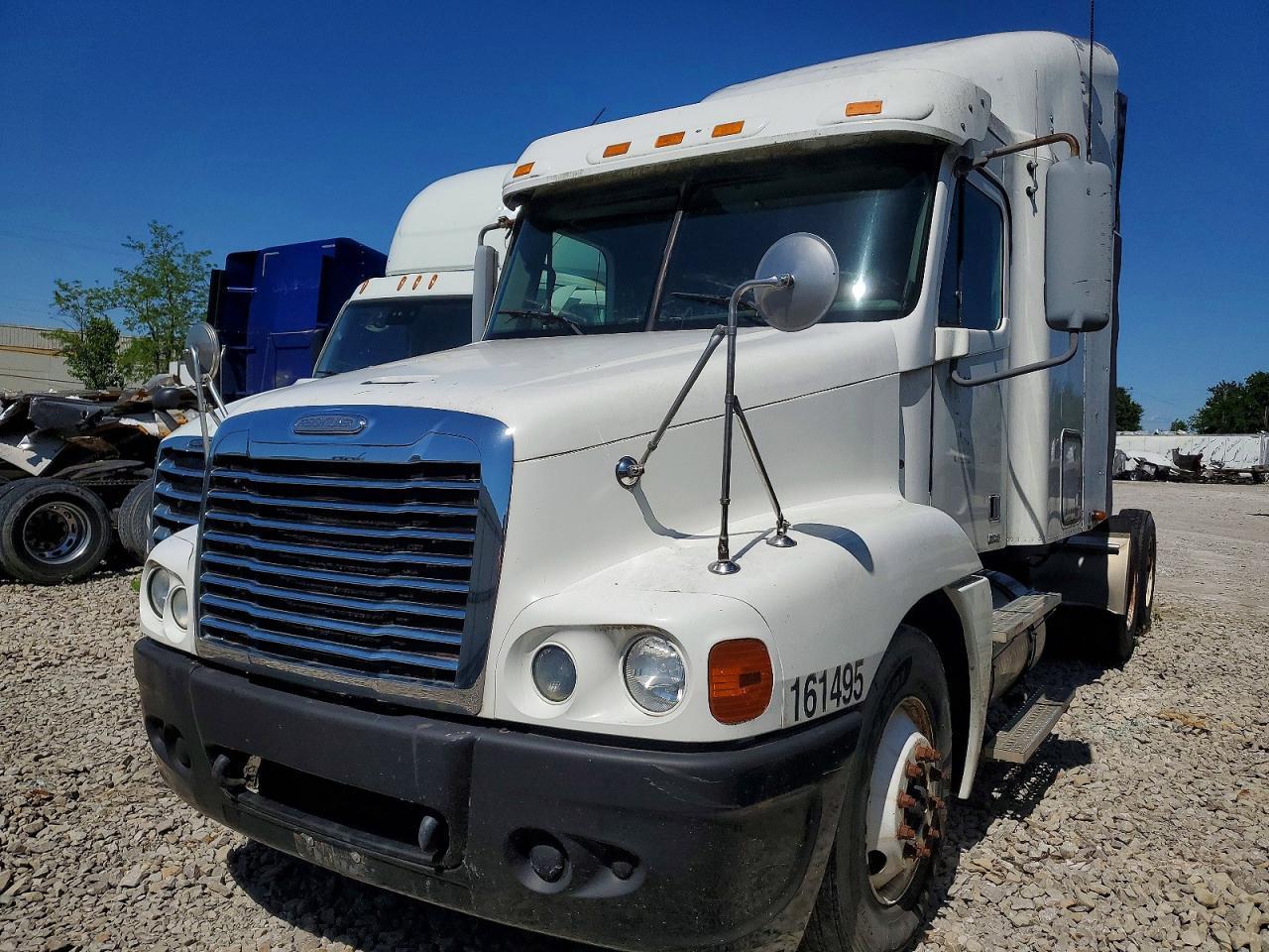 2004 Freigliner 2004 Freightliner CST120 Semi Truck