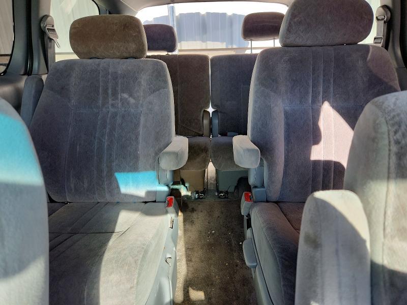 2000 Toyota Sienna le