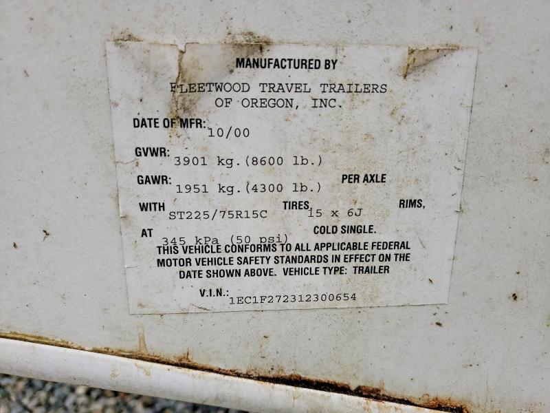 2001 Fleetwood Prowler Camper