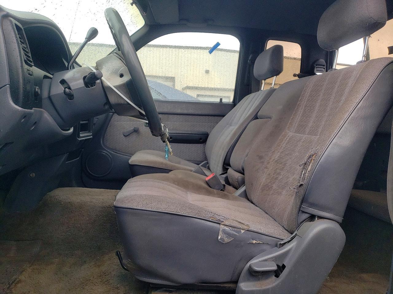 1995 Toyota Tacoma Base