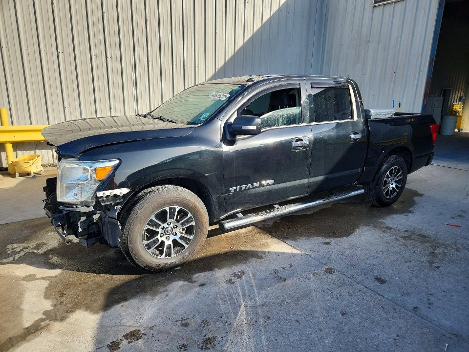2020 Nissan Titan SV