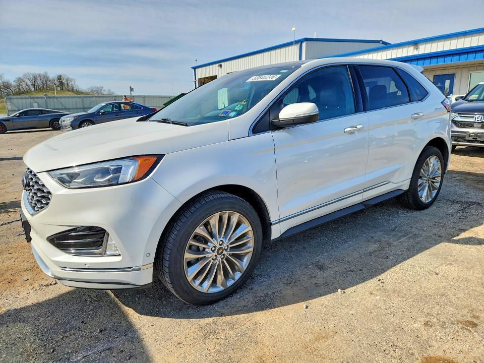 2020 Ford Edge Titanium