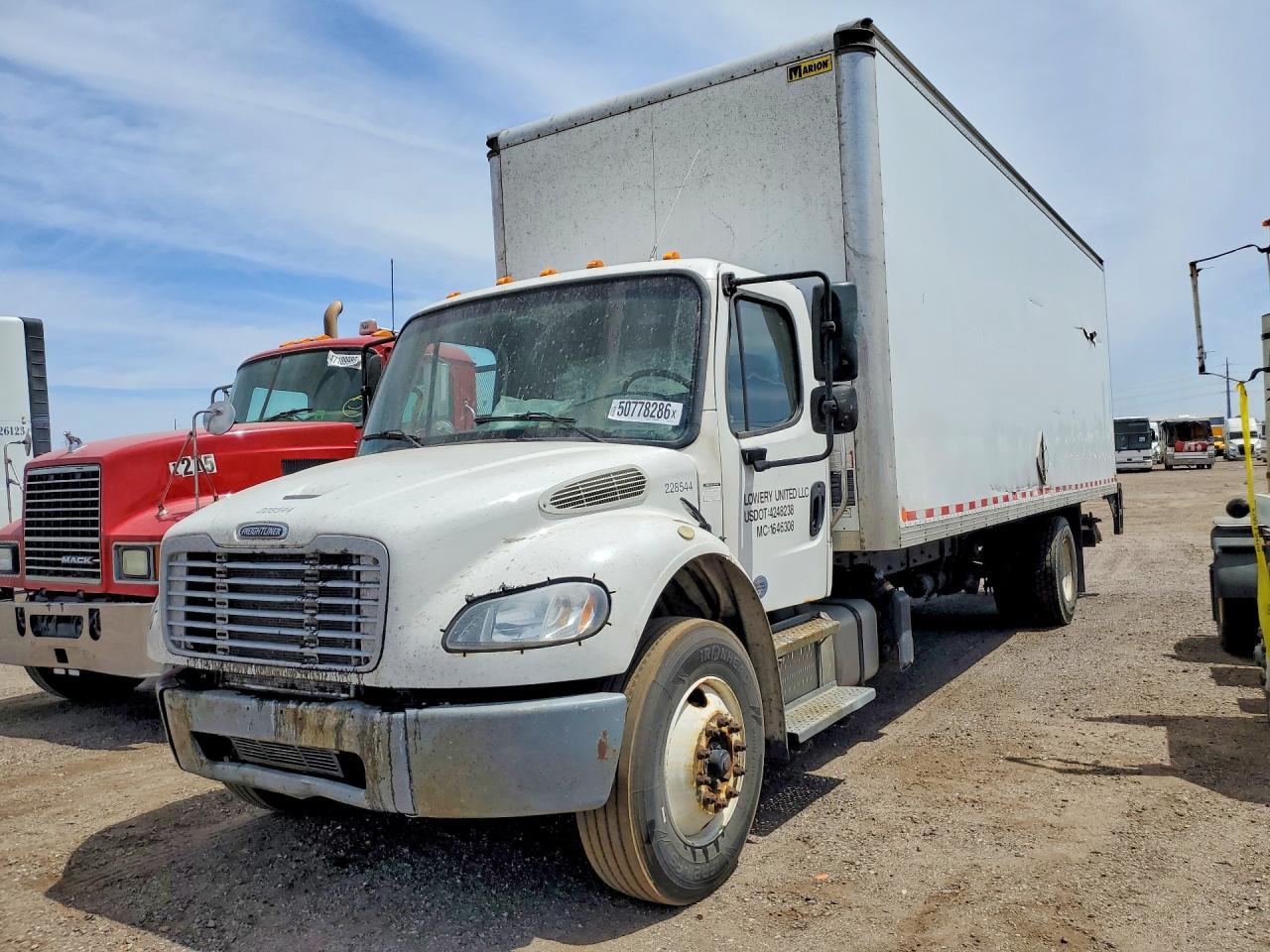2018 Freigliner 2018 Freightliner Business Class M2 BOX Truck