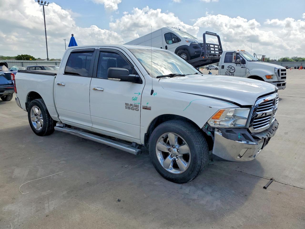 2017 Dodge RAM 1500 SLT