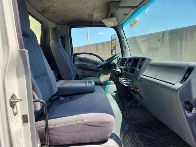 2011 Isuzu NPR BOX Truck