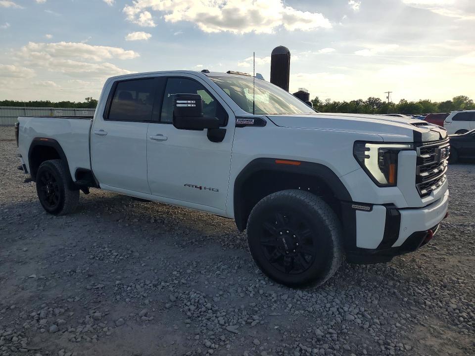2025 GMC Sierra K2500 AT4