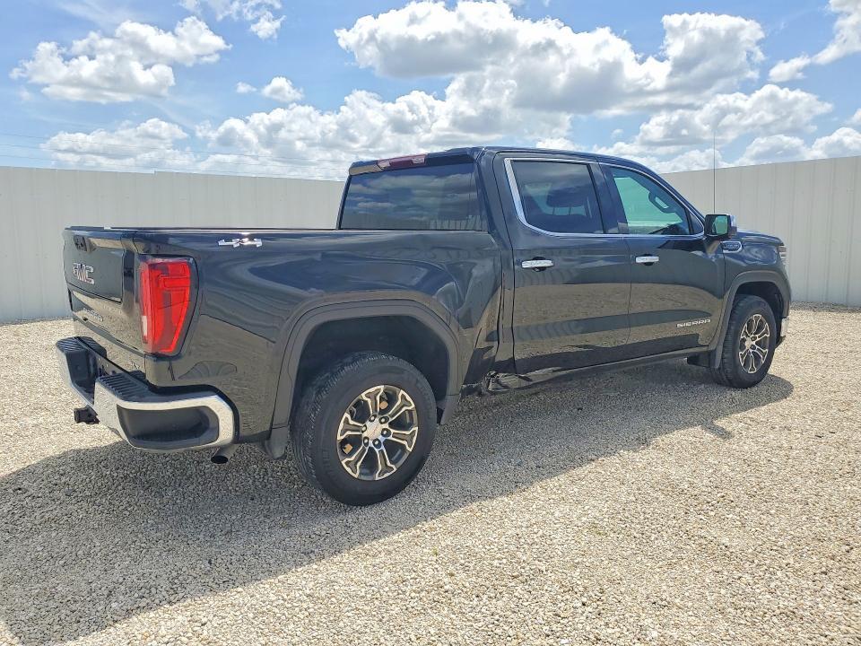 2025 GMC Sierra K1500 SLT