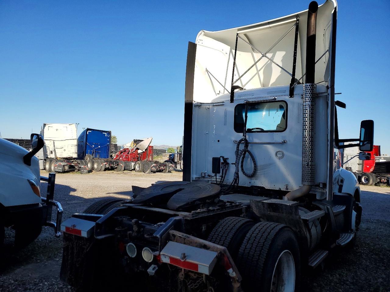 2020 Kenworth Construction T680