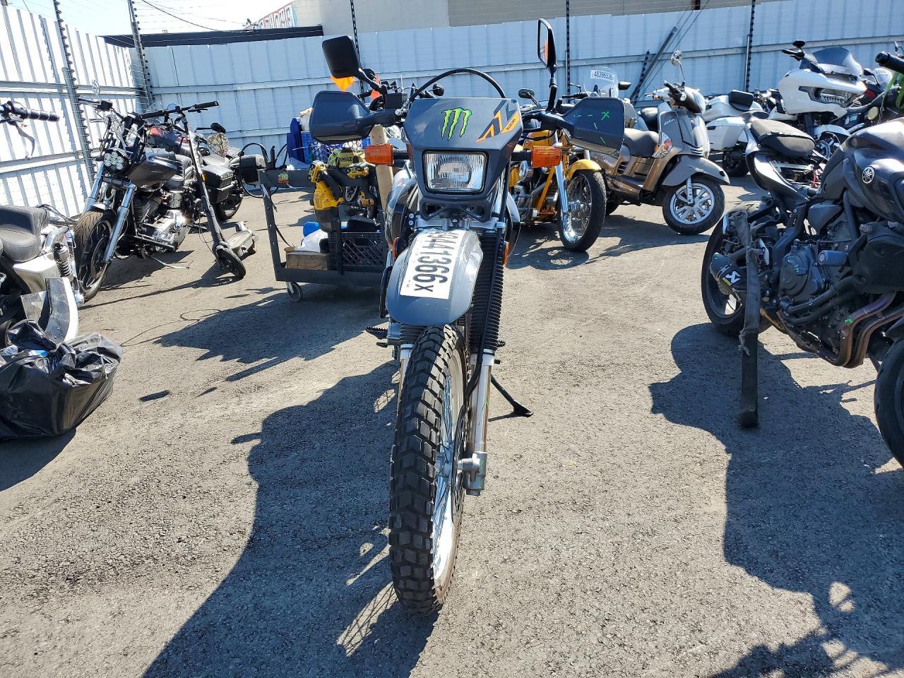 2024 Suzuki DR650 SE