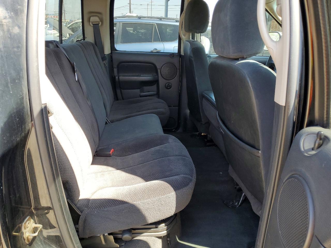 2003 Dodge RAM 1500 ST
