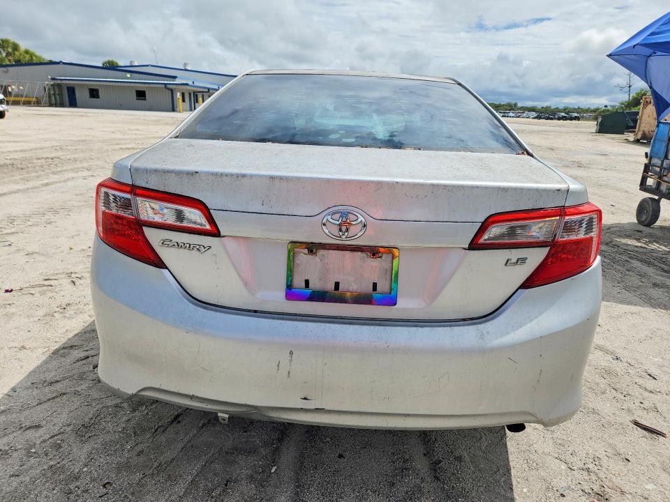 2012 Toyota Camry le