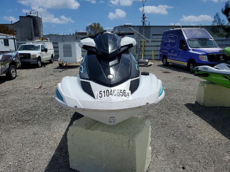 2022 YAM Yamaha vx