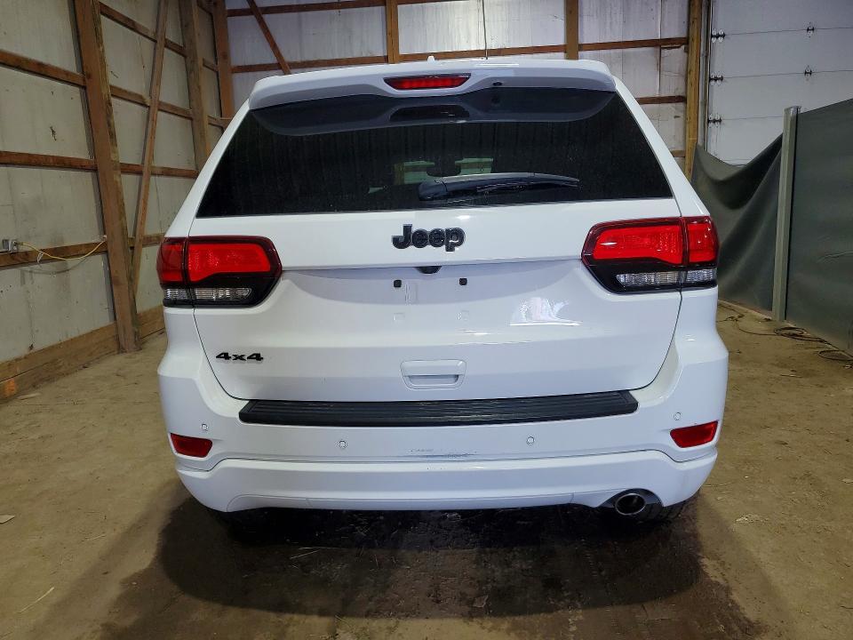 2020 Jeep Grand Cherokee Laredo