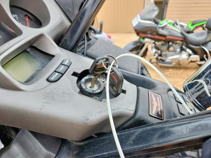 2001 Honda GL1800