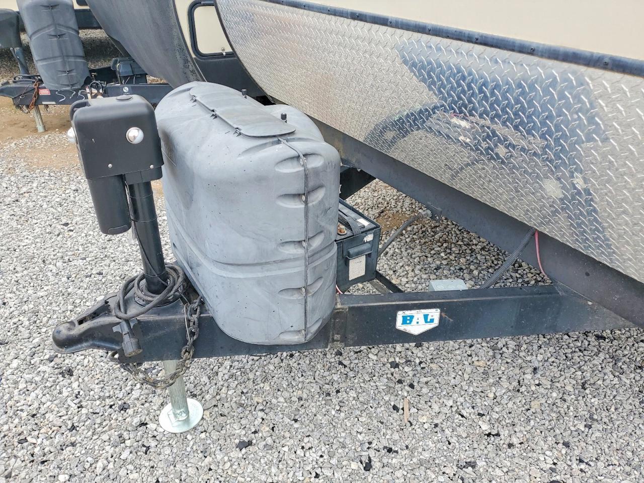 2014 KZ Sporttrek Camper