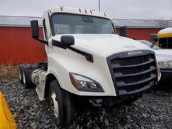 Freigliner Vehiculos salvage en venta: 2021 Freigliner 2021 Freightliner Cascadia 126 Semi Truck