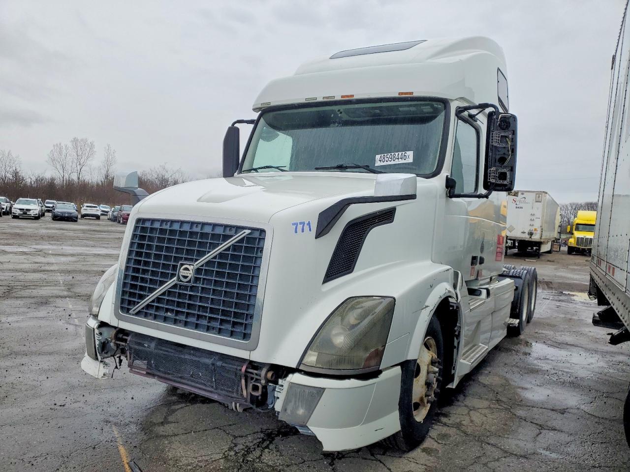 2014 Volv O VNL Semi Truck