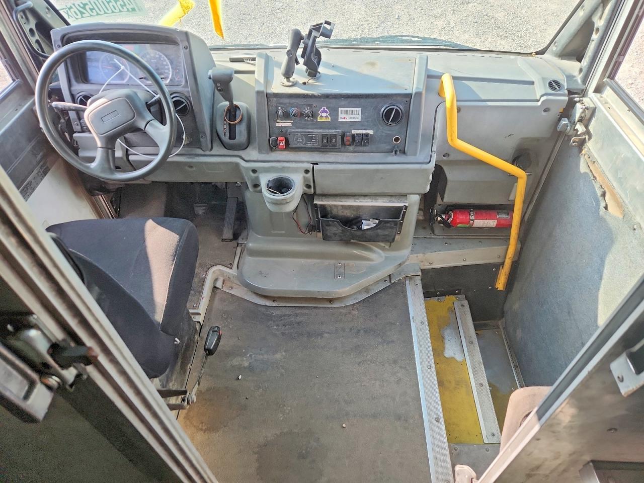 2016 Isuzu Reach Delivery Van