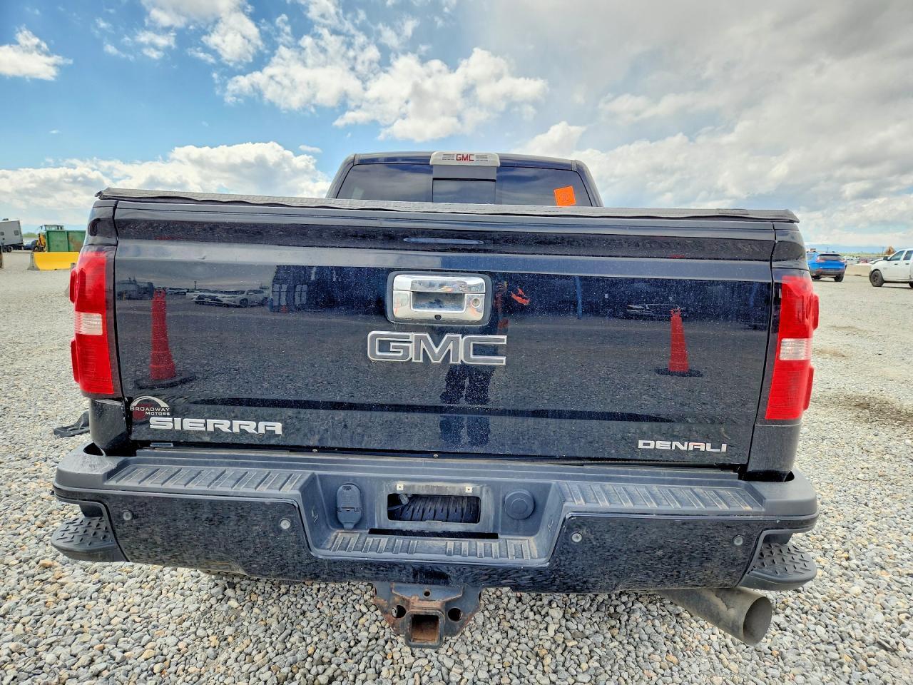 2015 GMC Sierra K2500 Denali