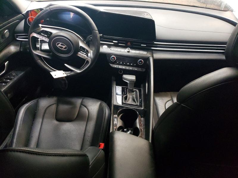 2025 Hyundai Elantra Luxury hev 4DR