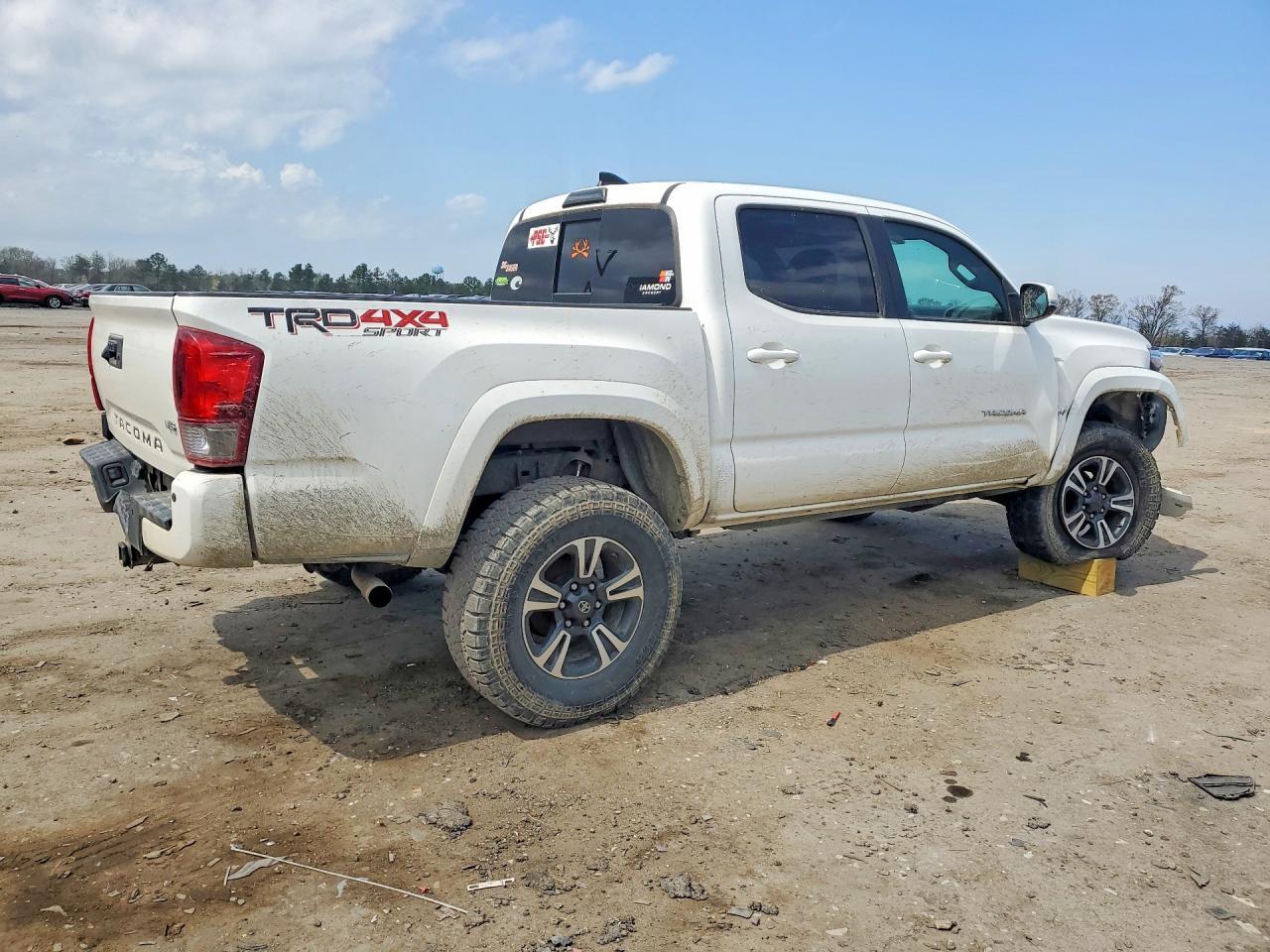 2017 Toyota Tacoma TRD Sport