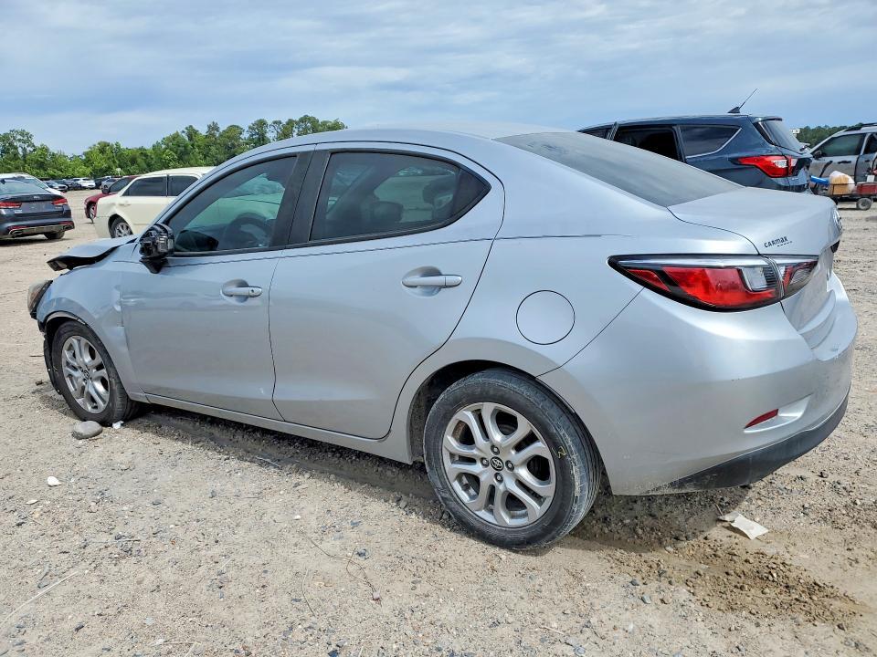 2017 Toyota Yaris ia Base