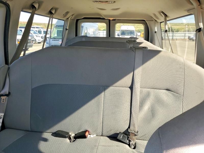 2014 Ford Econoline E350 Super Duty Wagon