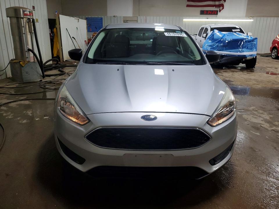 2016 Ford Focus s