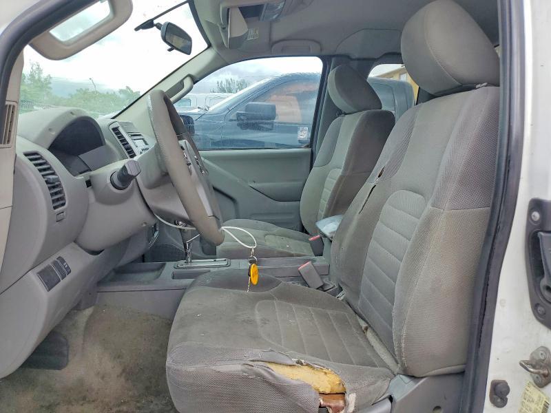 2016 Nissan Frontier s