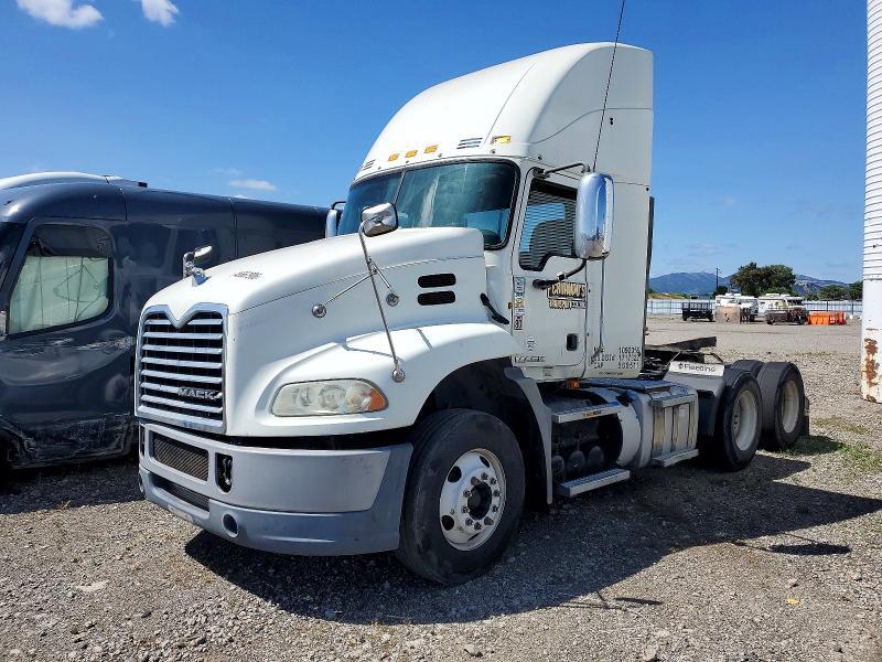 2014 Mack 600 Cxu600
