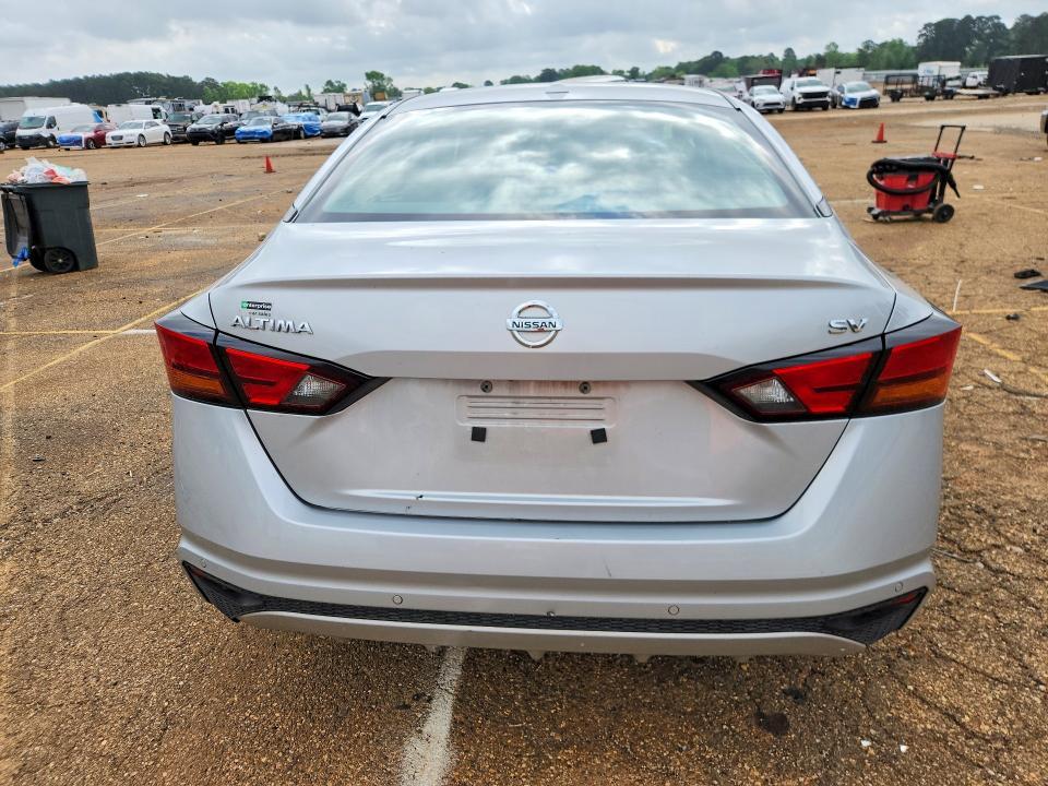 2022 Nissan Altima sv
