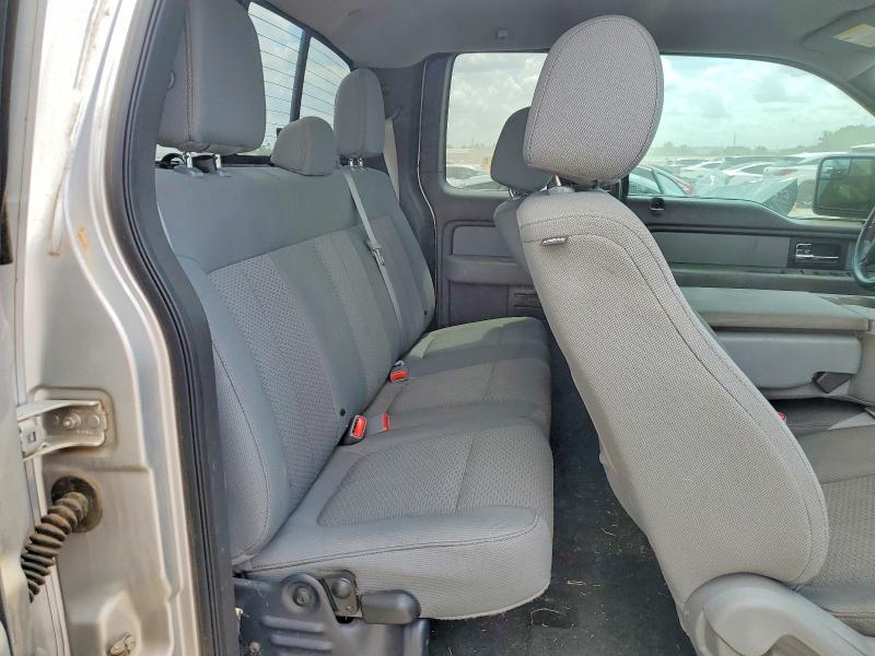 2013 Ford F150 Super cab