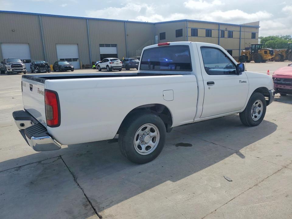 2000 Nissan Frontier