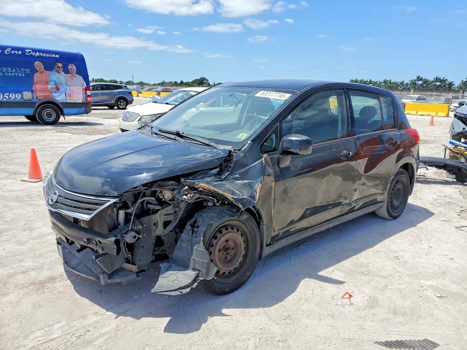 2010 Nissan Versa 1.8 s