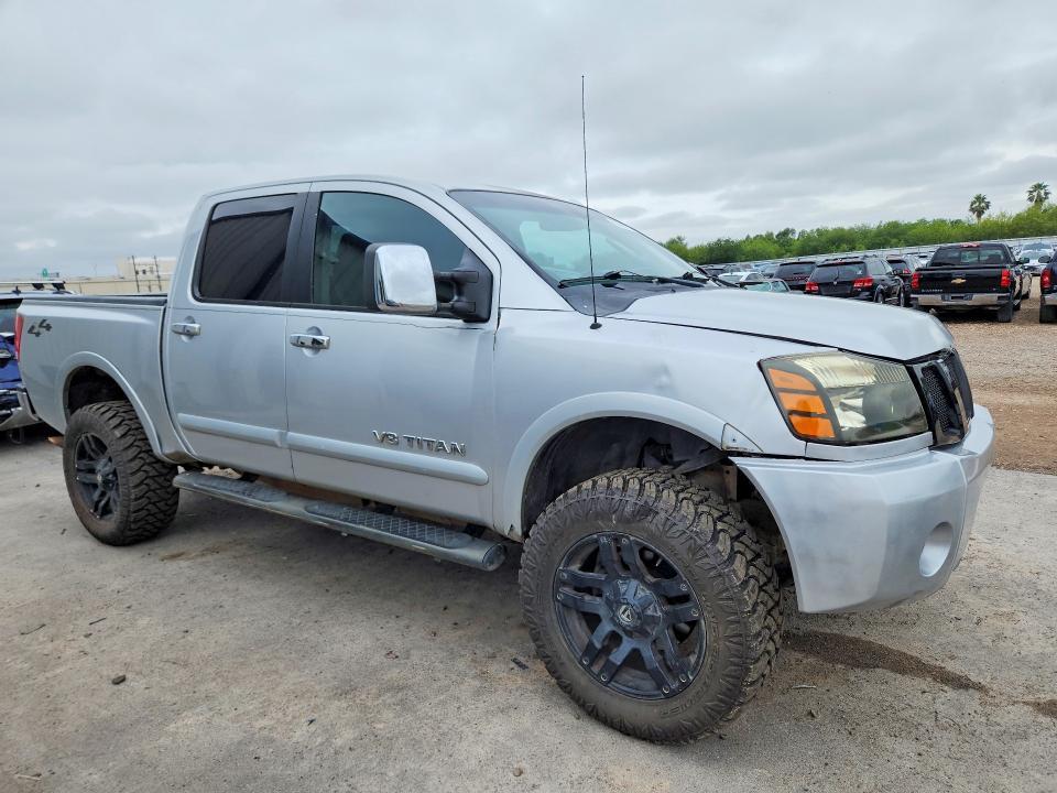 2010 Nissan Titan SE