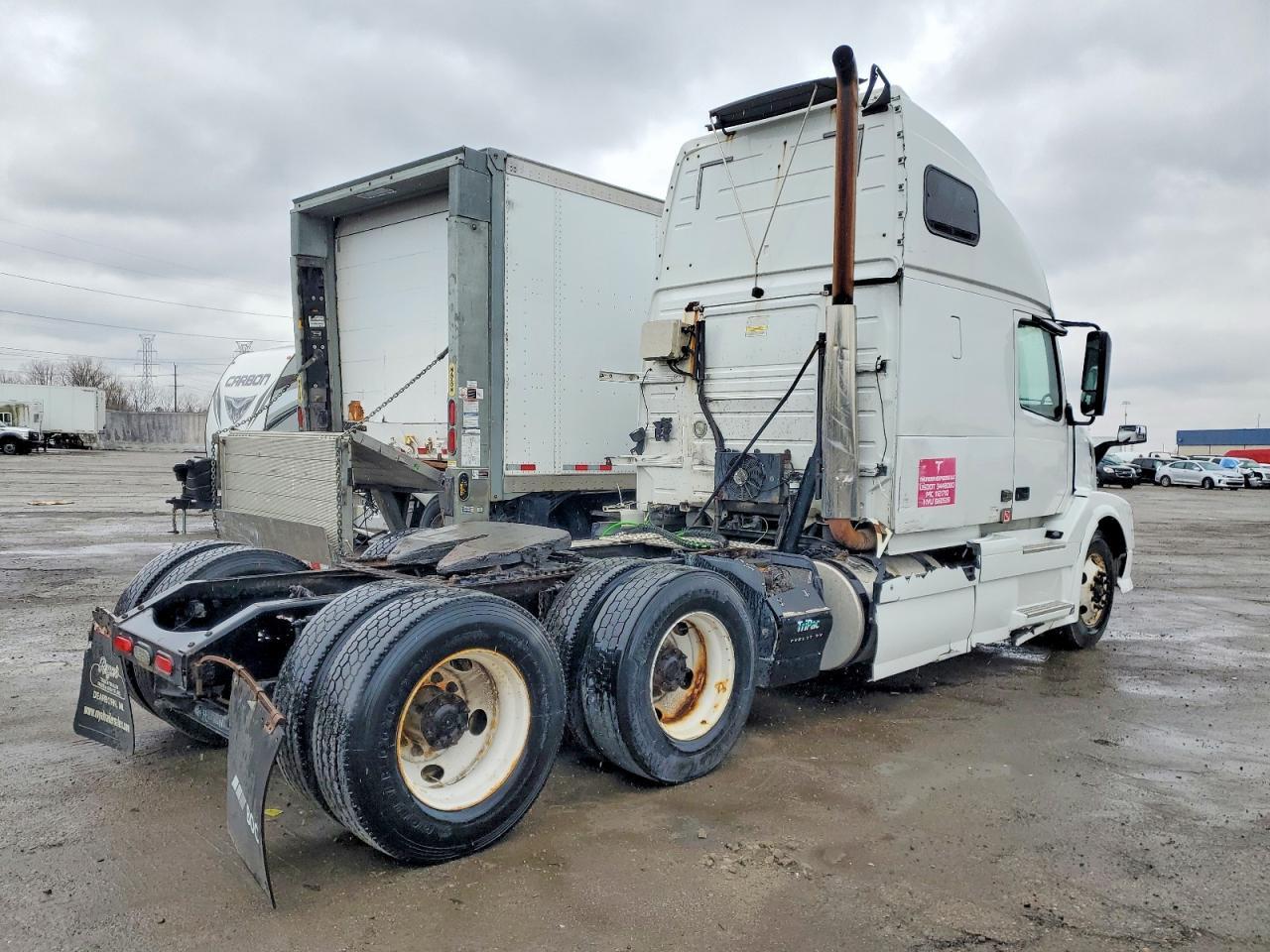 2014 Volv O VNL Semi Truck