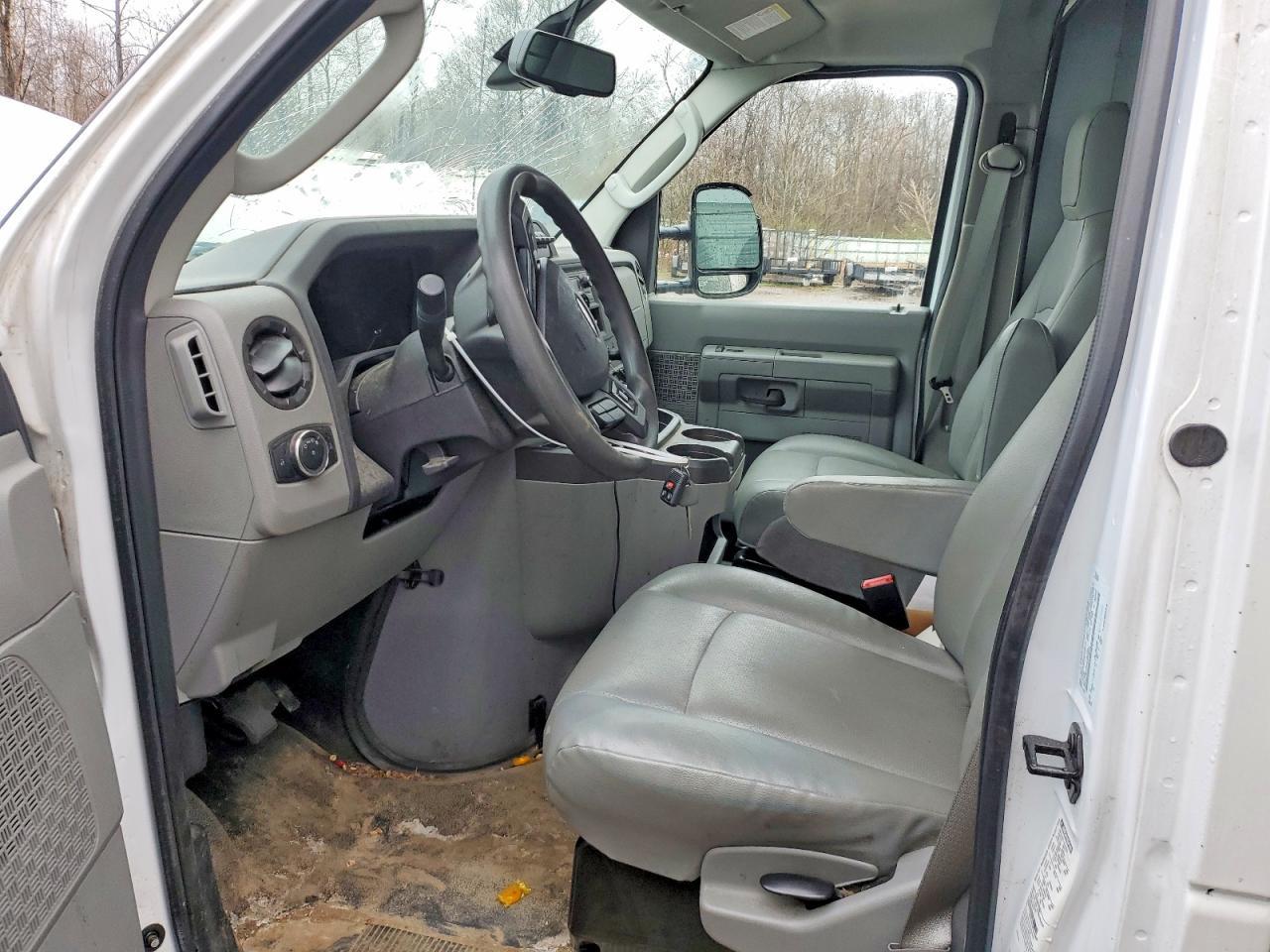2024 Ford E350 BOX Truck