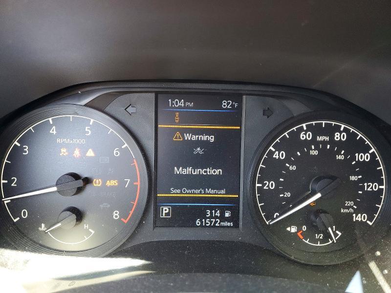 2022 Niss Altima s