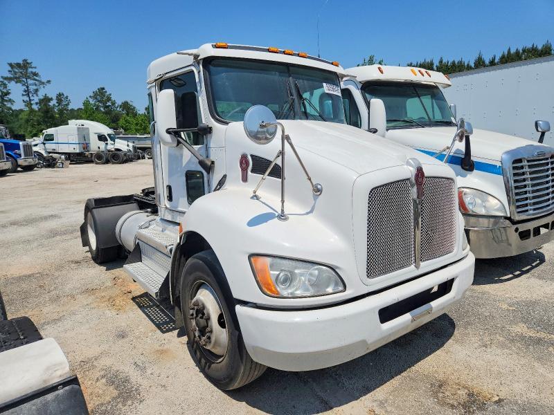2019 Kenworth T370 Semi Truck
